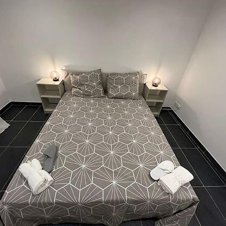 Grand Appartement Climatise Et Fonctionnel Μασσαλία Εξωτερικό φωτογραφία