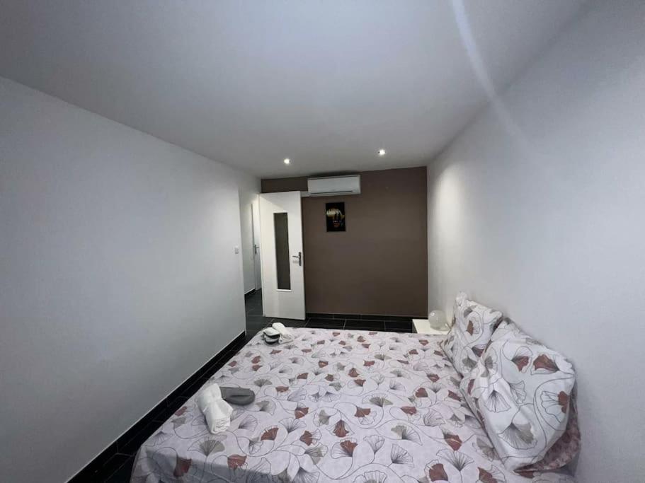 Grand Appartement Climatise Et Fonctionnel Μασσαλία Εξωτερικό φωτογραφία